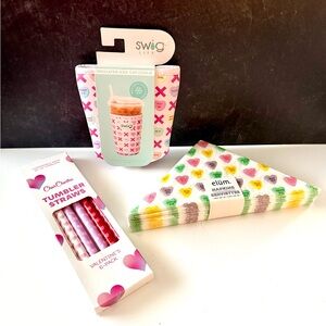 Swig Pink and White Iced Cup Coolie called Be Mine.  Straws & napkins included